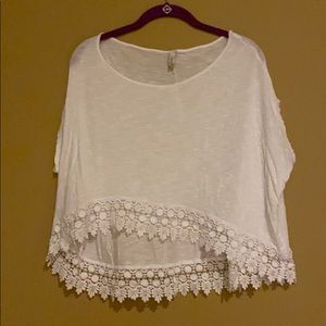 Cute white top